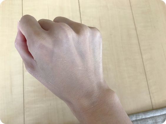 マキアージュトゥルーリキッドロングキープ使用後