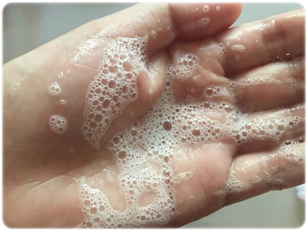 ダイソークレンジング洗顔フォーム泡立ち
