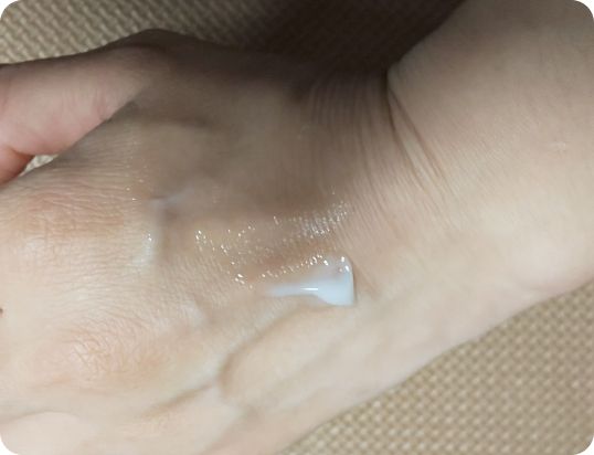 ネイチャーコンクオールインワンつけた感じ