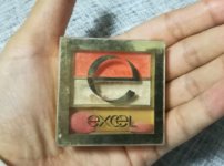 エクセルデュアルアイシャドウサイズ