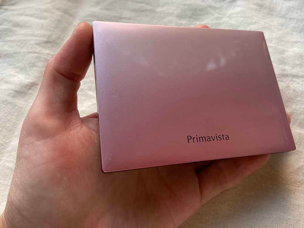 ふんわりしたピンクのケース、職場の人にもかわいいと言われます。