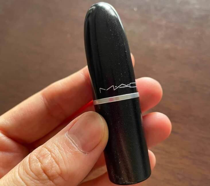 優しいフォルムが手にフィットして、使いやすい