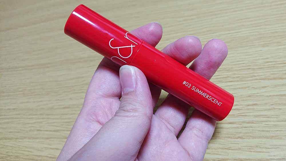 カラフルで可愛いので、リップをインテリアとして飾る私には嬉しポイント