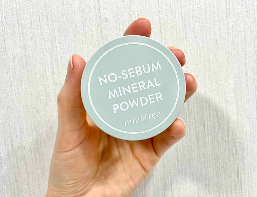蓋がきっちりと閉まるので、粉が隙間から出ることもありません。