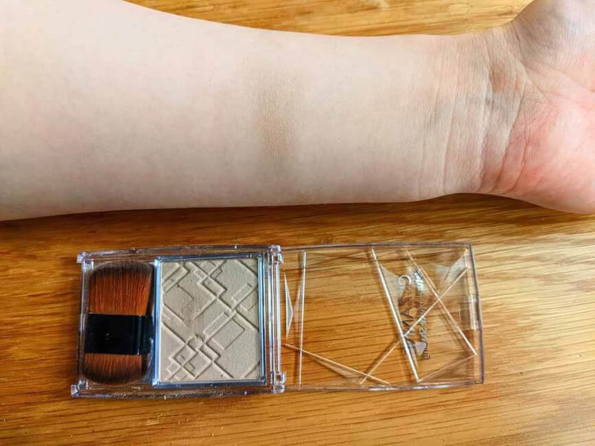 とても薄づきなので調節しやすく、不器用でも使いやすい
